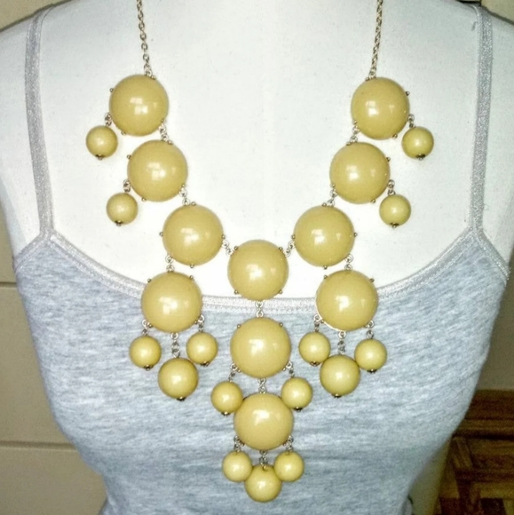 💛 Y2K Buttery Yellow Bubble Bib Show Stopper Statement Necklace - Picture 4 of 6
